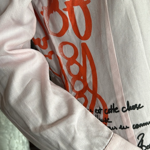 Pink button down shirt with graffiti - Picture 5 of 8